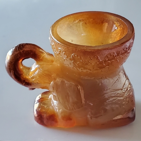 Rare "Packy the Elephant" Irredescent Carnival Glass Paperweight or 🥚 Holder - Picture 4 of 16